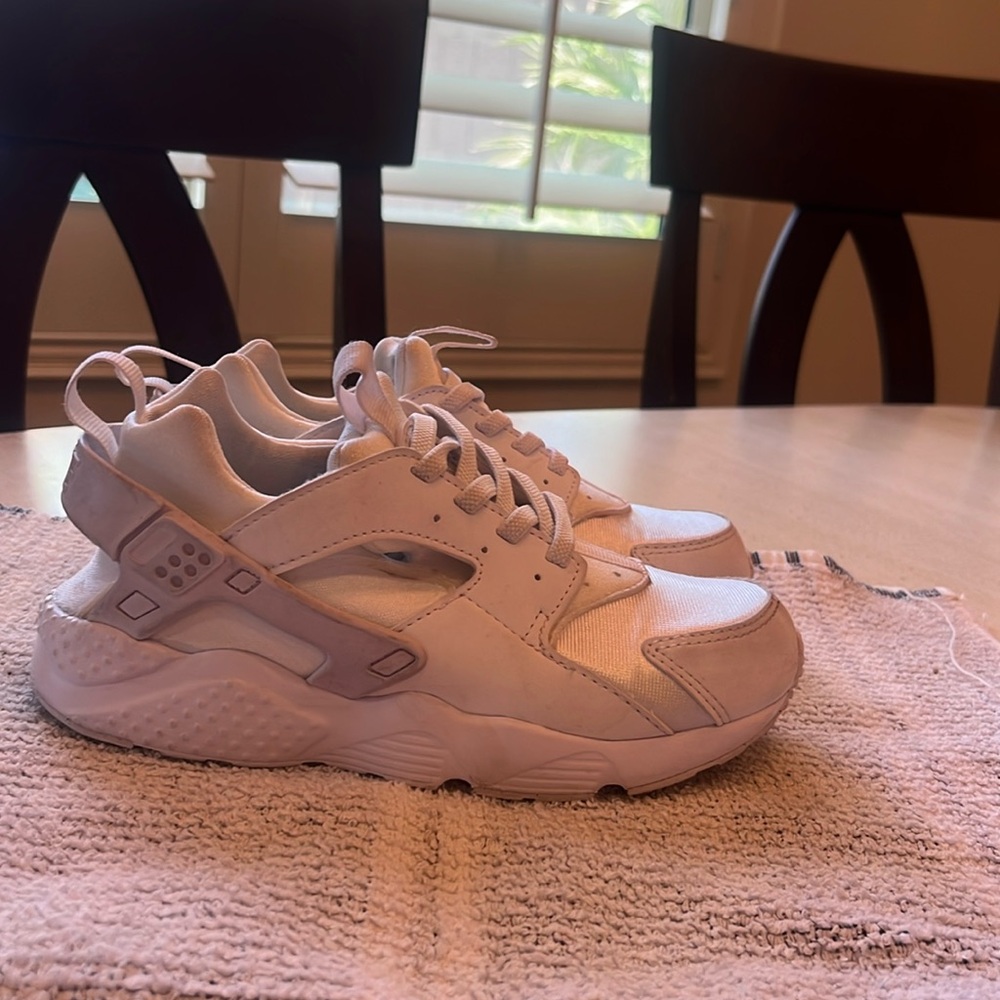 Nike Huarache shoes. Warn about 8 times for kids hip hop dance.